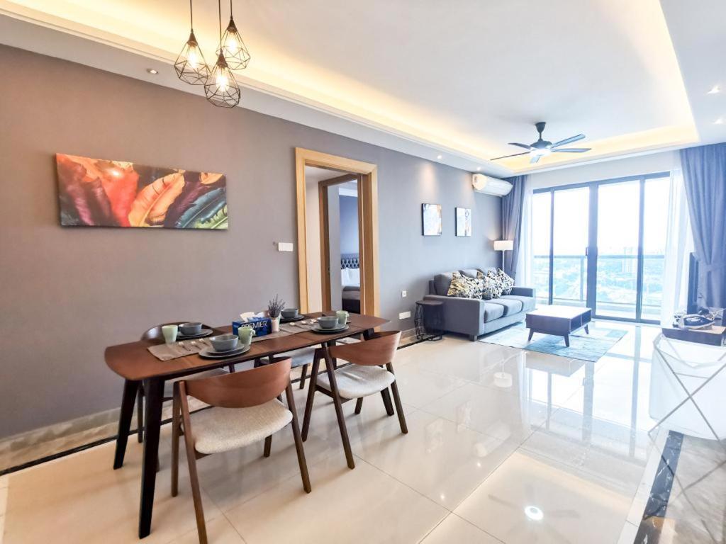 جوهر بهرو R&F Princess Cove Ciq Premium Sea & City View Suites By Neo المظهر الخارجي الصورة